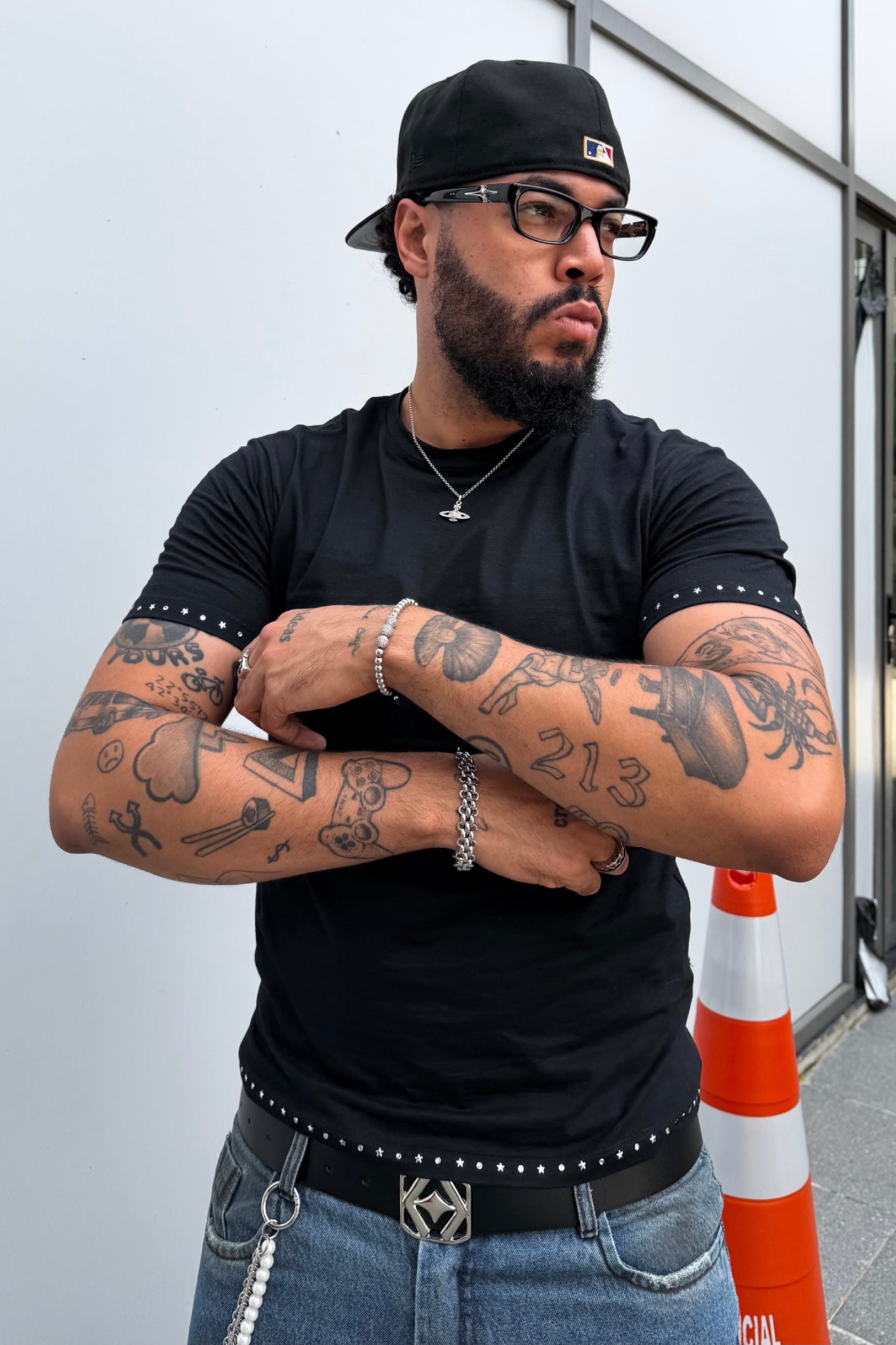 BLACK STRASS BABY TEE