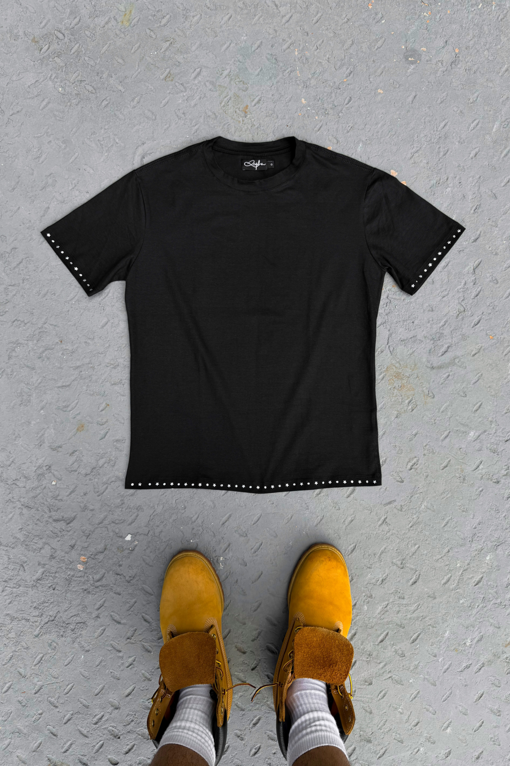 BLACK STRASS BABY TEE