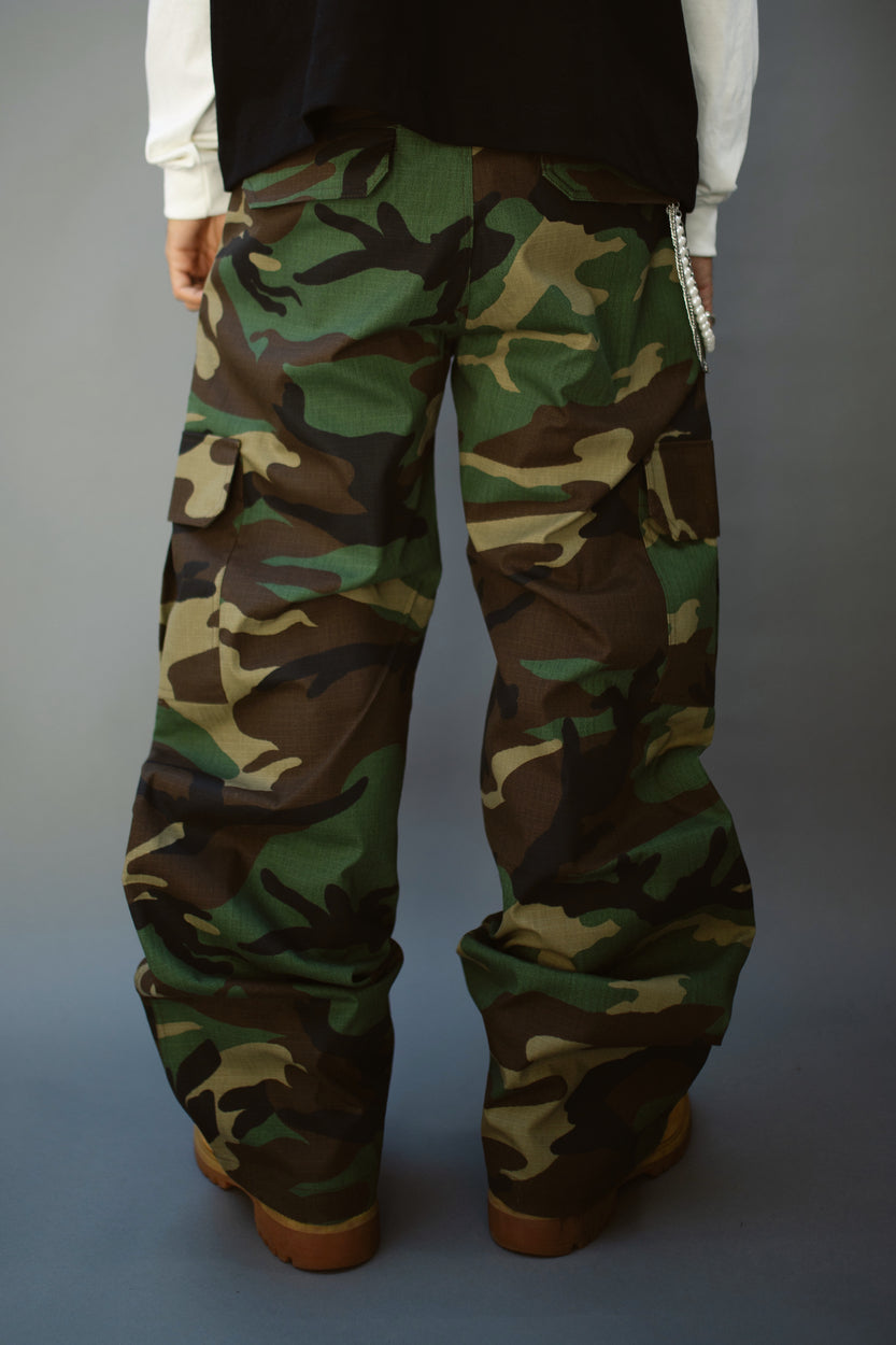 CAMO CARGO PANTS