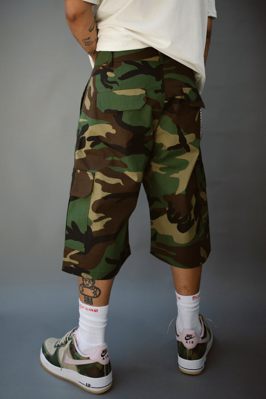 CAMO CARGO SHORTS